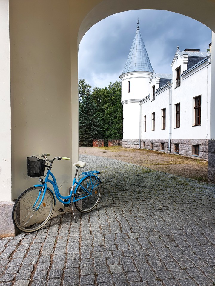 blue bike