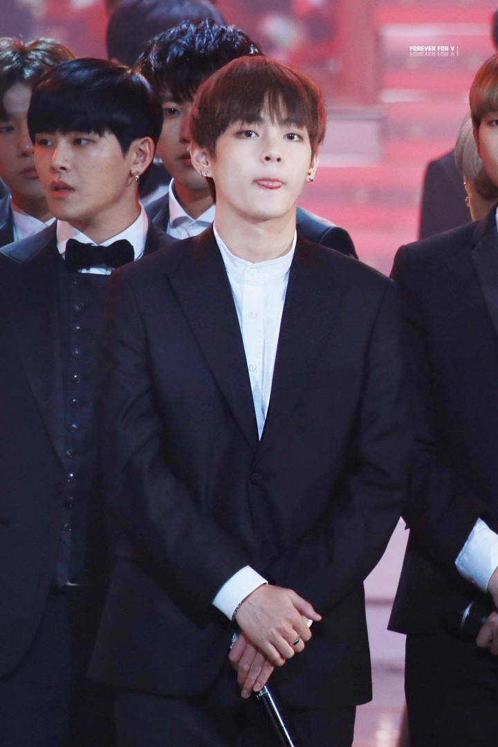 BTS~V