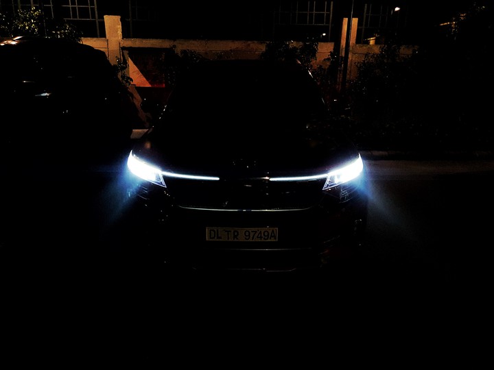 kia Seltos night lights