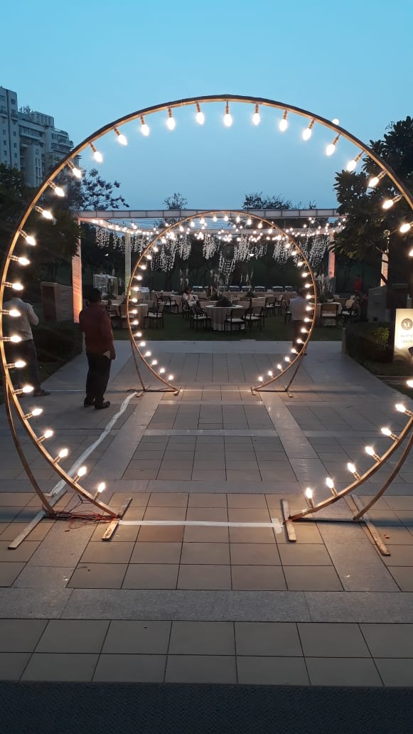 the light circle