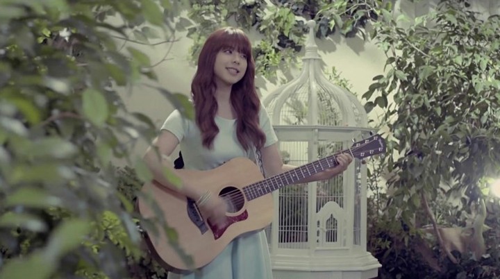 Juniel illa illa Music Video Wallpaper