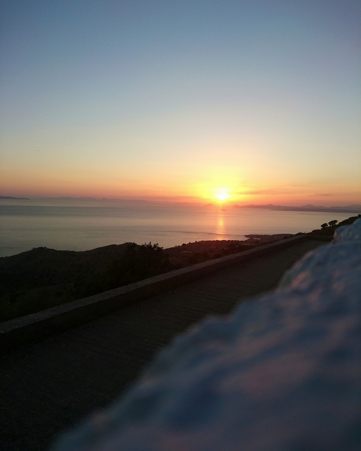 red sun