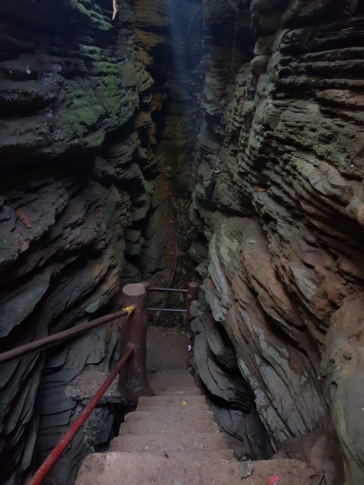 Kotumsar Caves