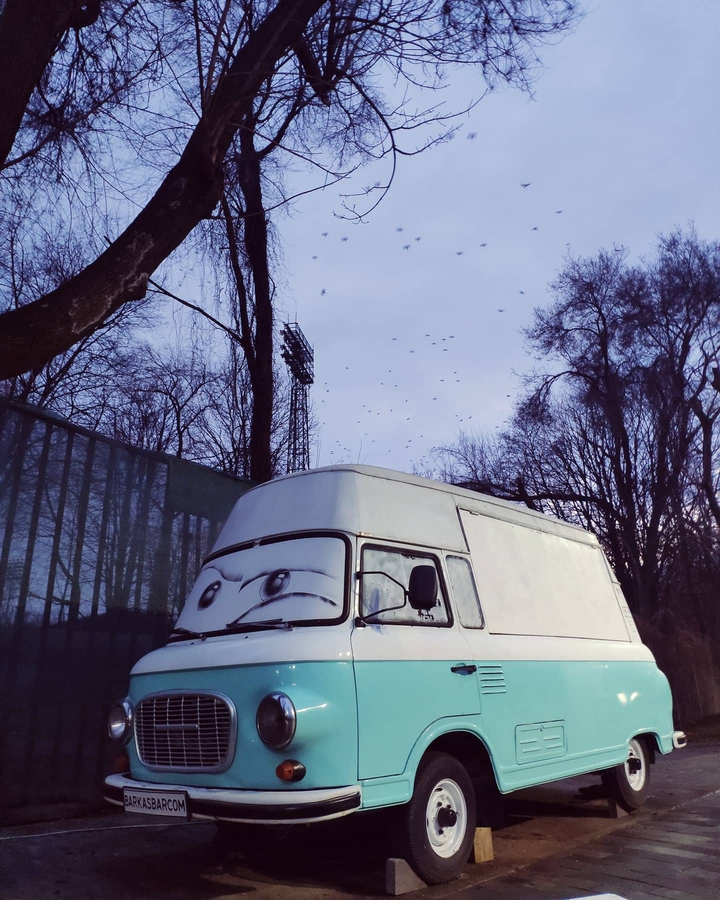Bus
