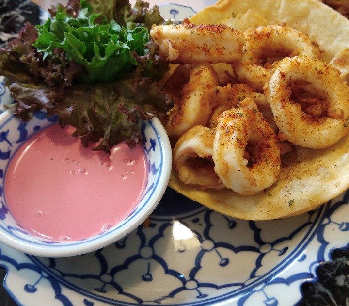 Crispy Calamari  With  Pink Sauce