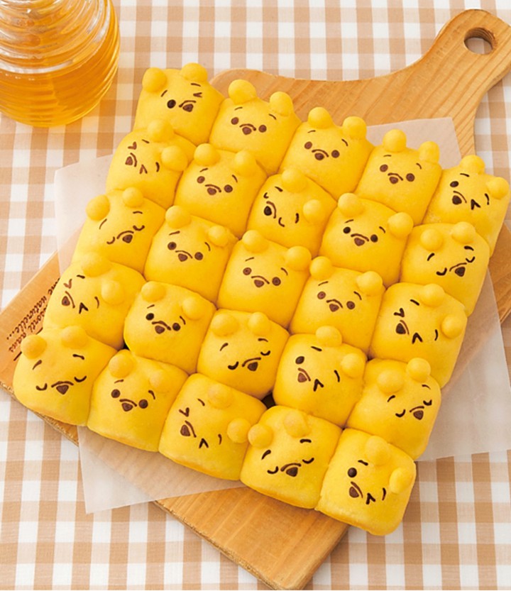 Winnie the Pooh -- different expressions