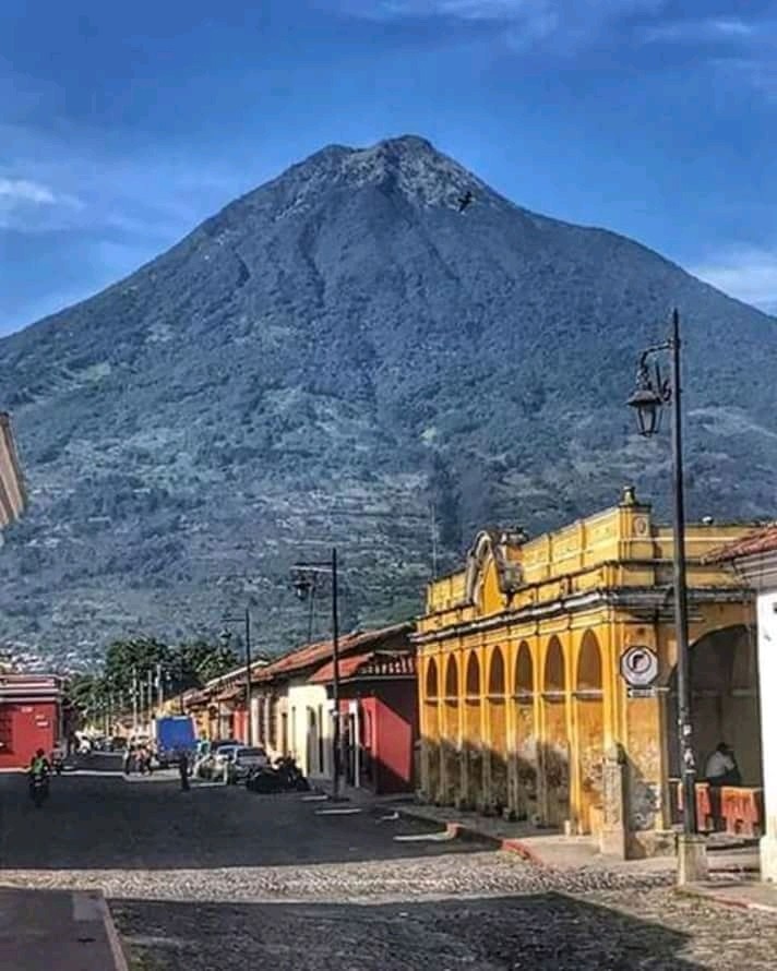 volcán de agua
