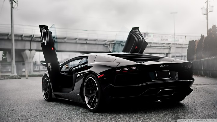 Black Lamborghini