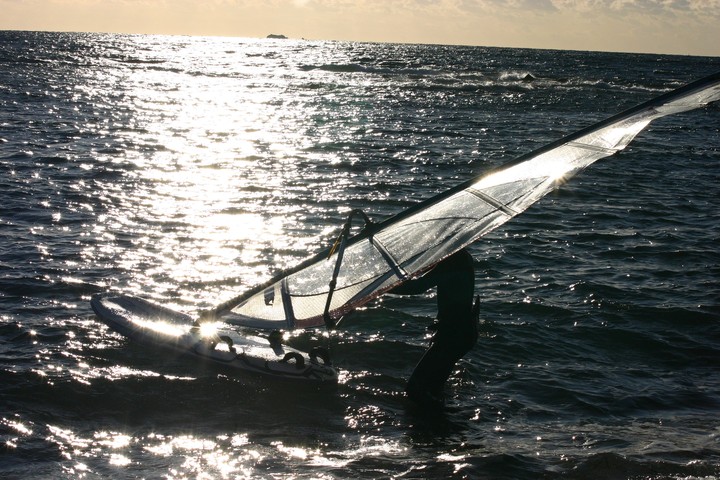Windsurf session at l'Almanarre