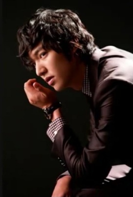 이민호