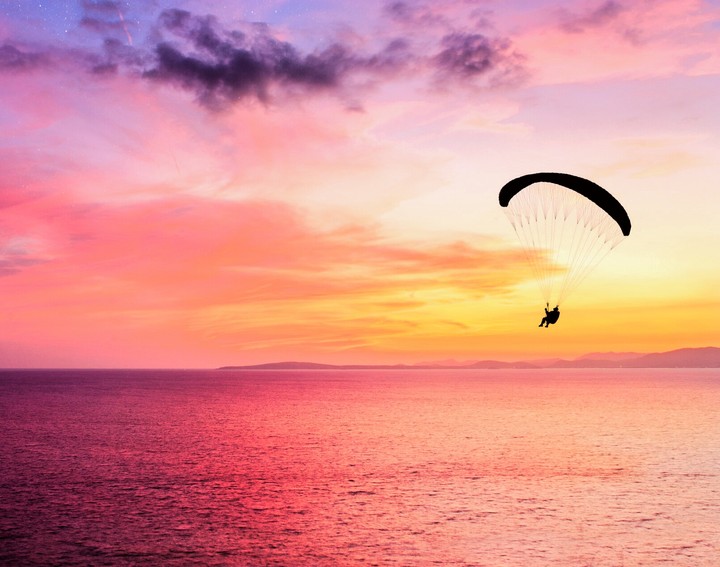 Parachutist