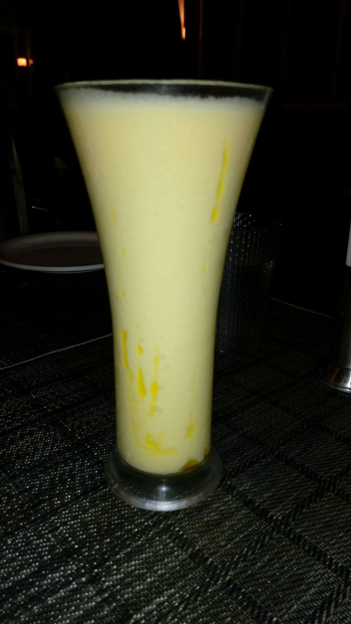 mango smoothie