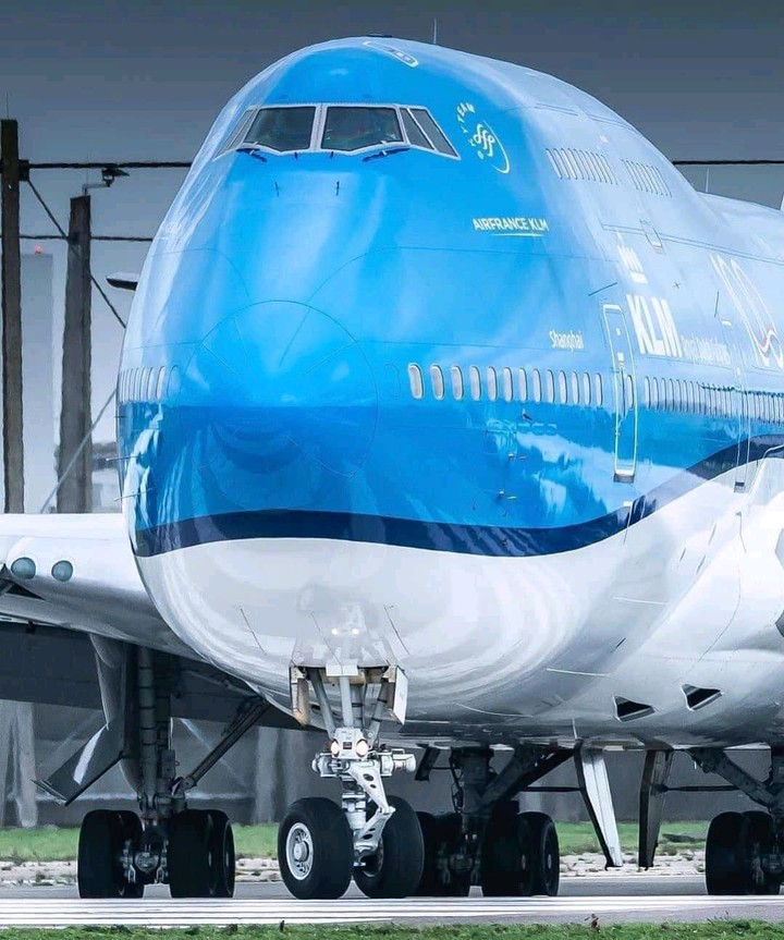 airplane