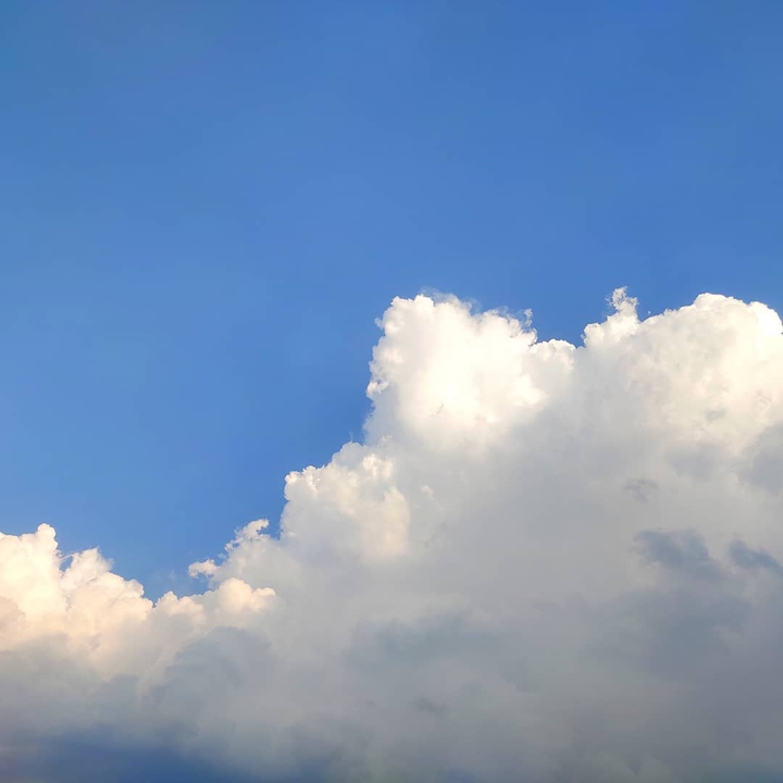 cloud in blue