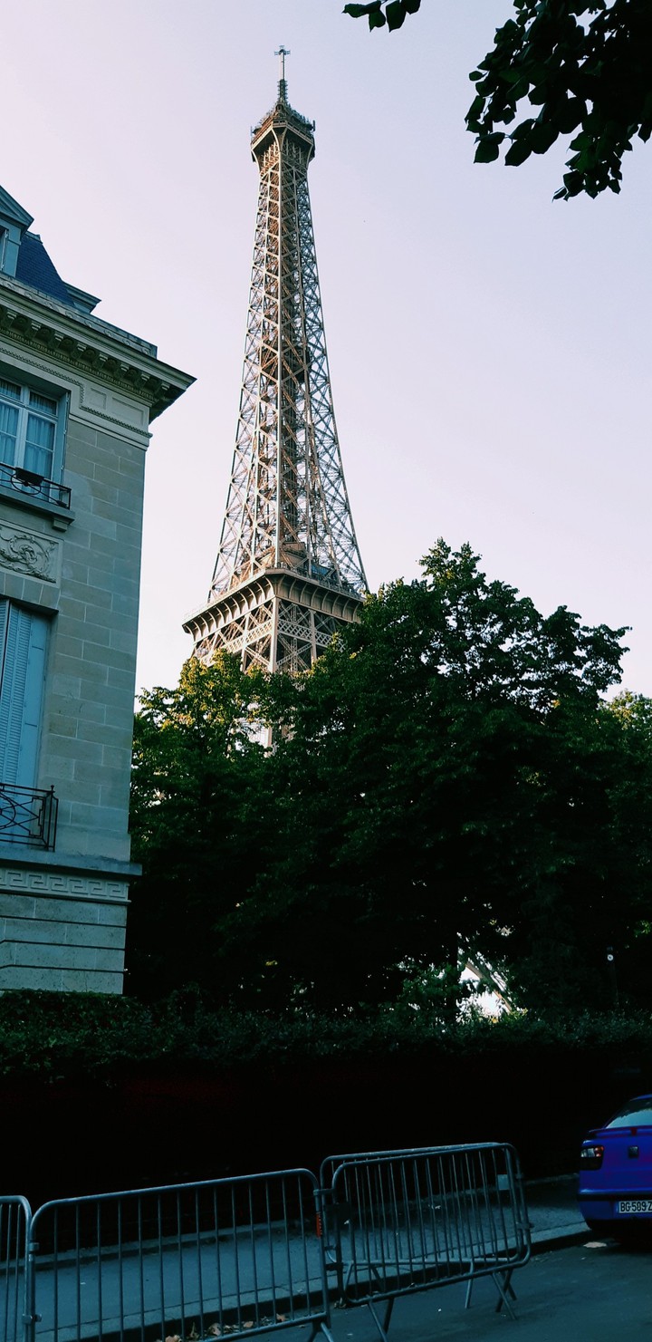 Eiffel Tower 