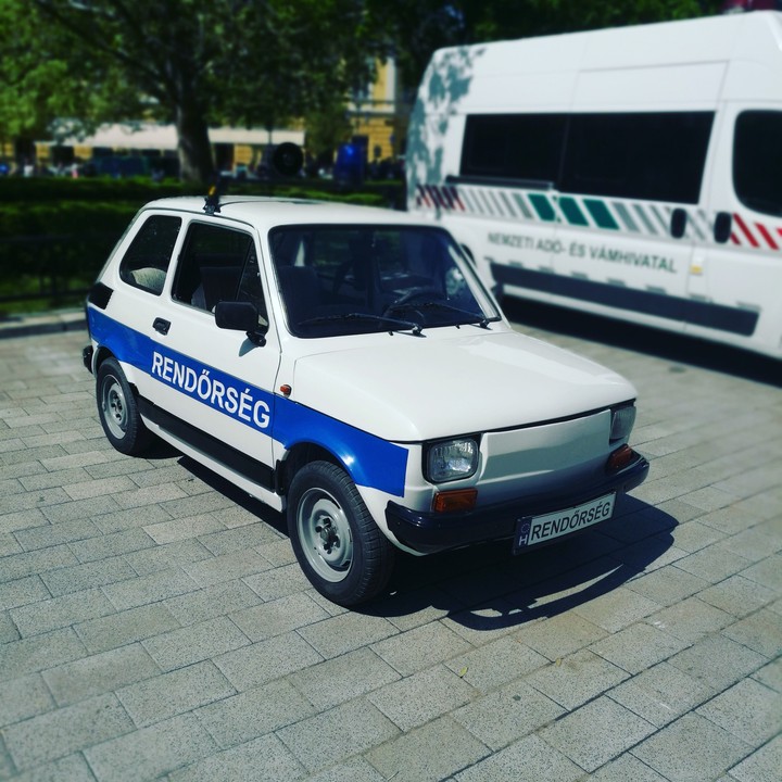 #police #past #littlecar