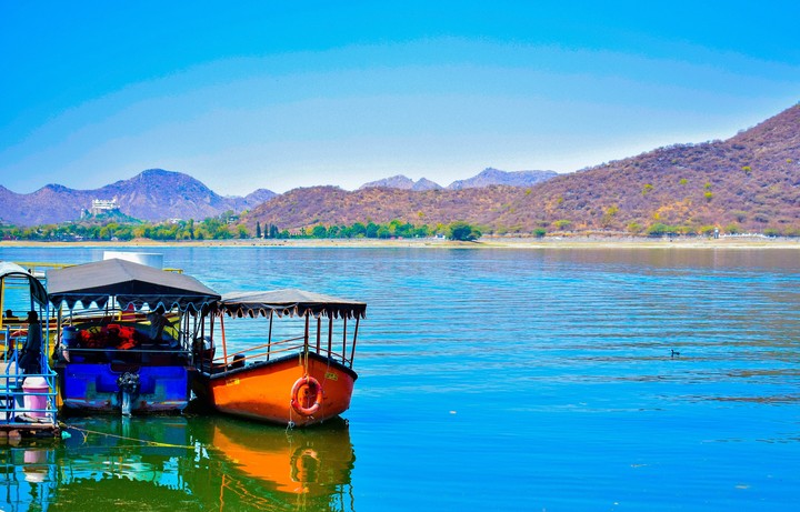 Lake and boats, Udaipur, India