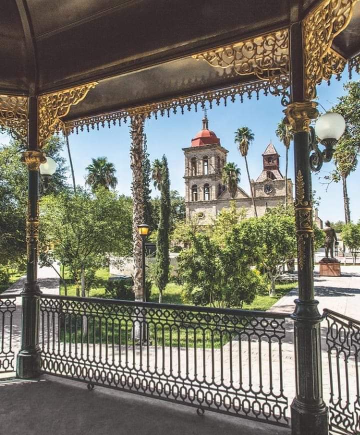 plaza en cuatrocienegas coahuila Mexico