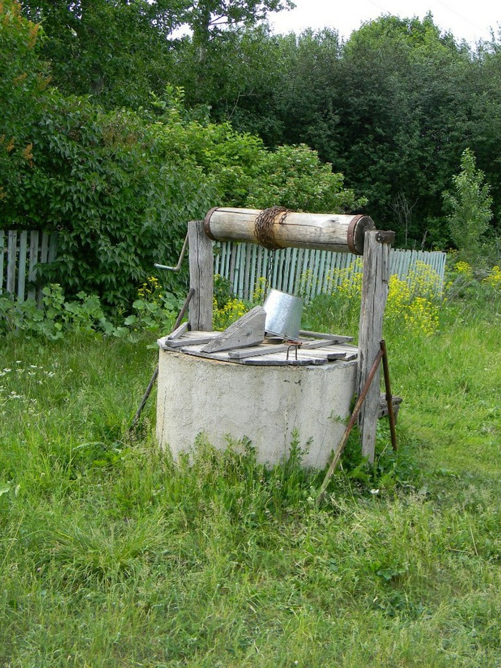 Russian well. Village.