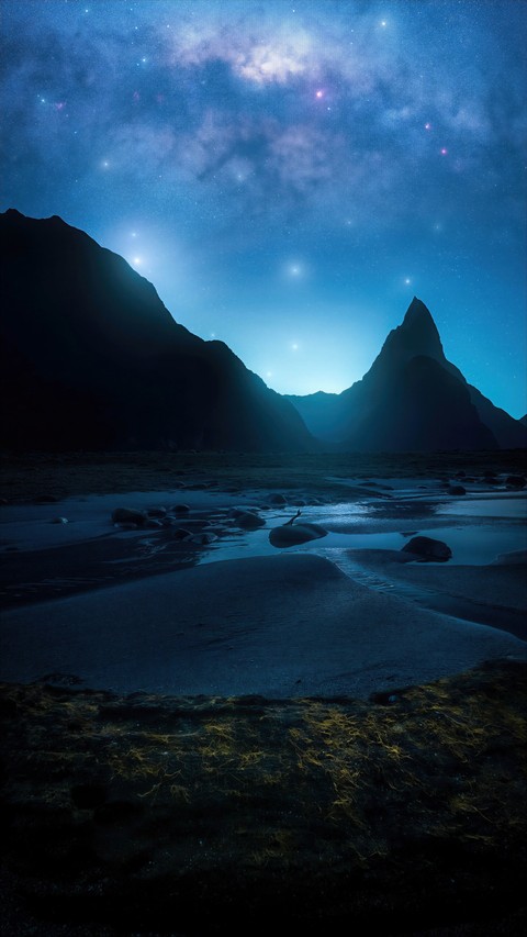 ταπετσαρίες fell, Midnight