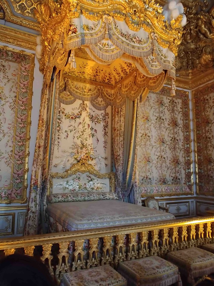 Marie Antoinette Bed Versailles