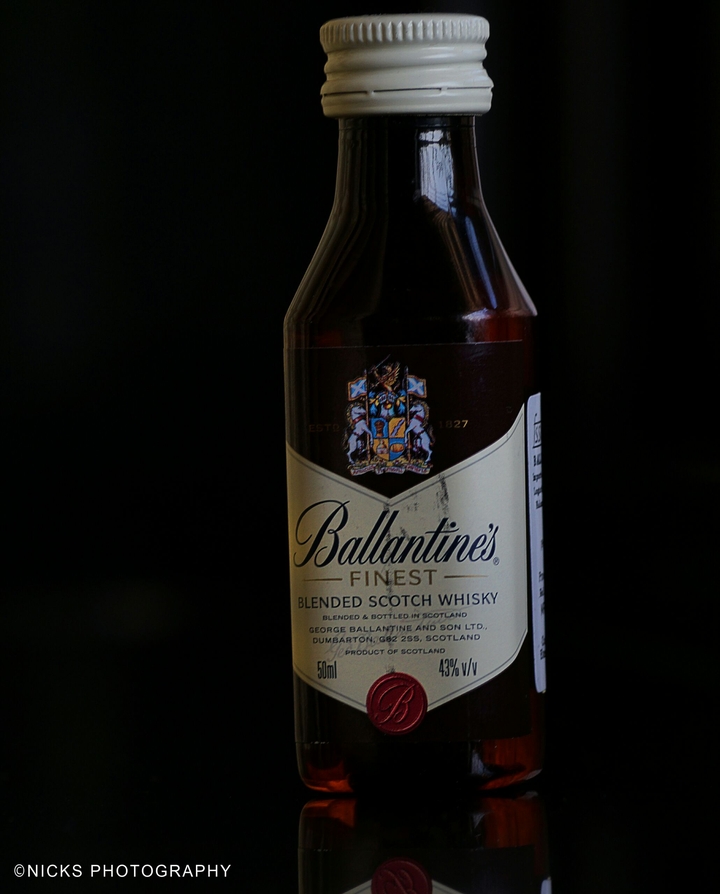 BALLANTINES FINEST BLENDED SCOTCH WHISKEY