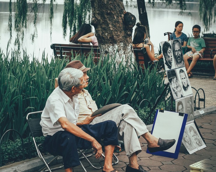 A corner of the Hoan Kiem Lake (Hanoi, Vietnam)