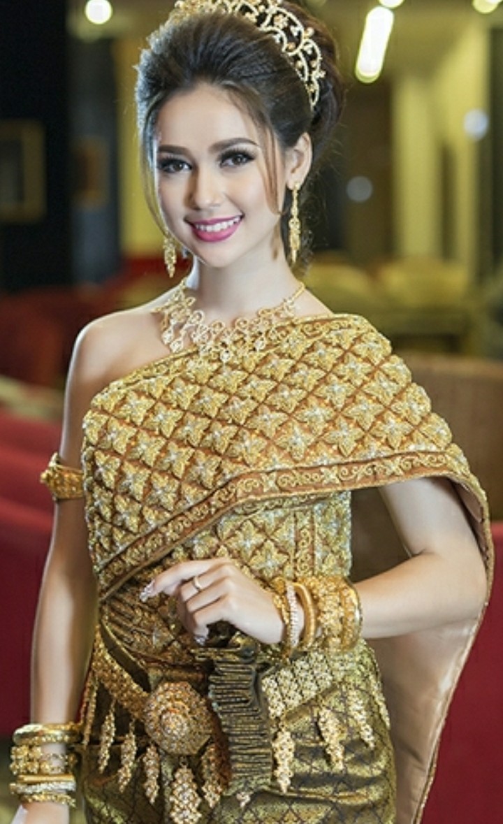 thai women