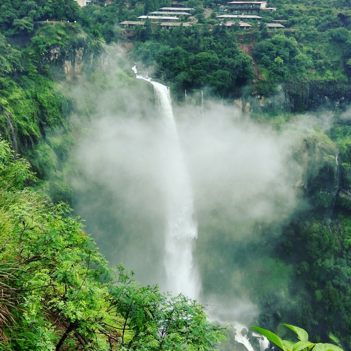 Lingmala waterfall