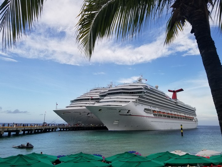 Carnival Ships