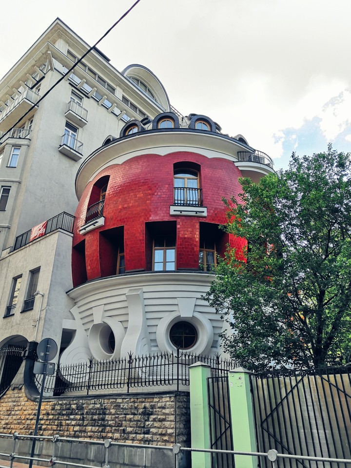Egg house Moscow