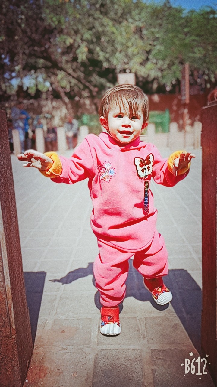 #kid#cute#pink#style#afghan#B612#action