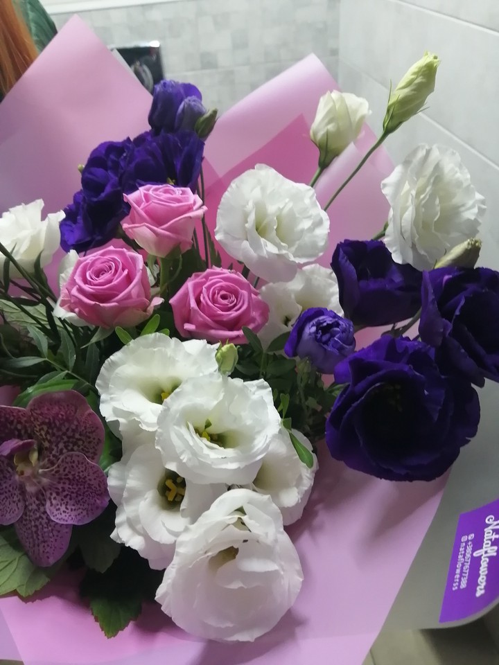 flowers for me?!!!
