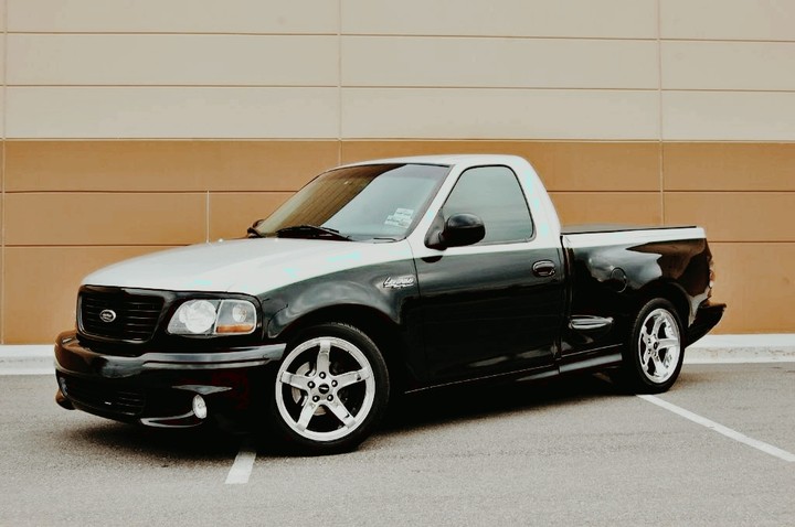 FORD LIGHTNING