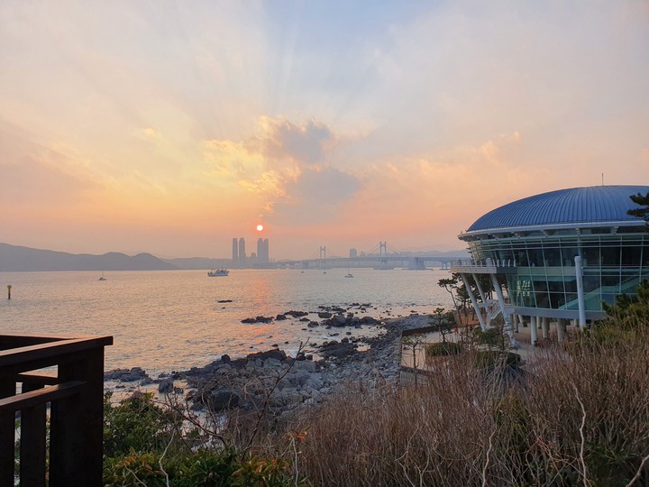 석양