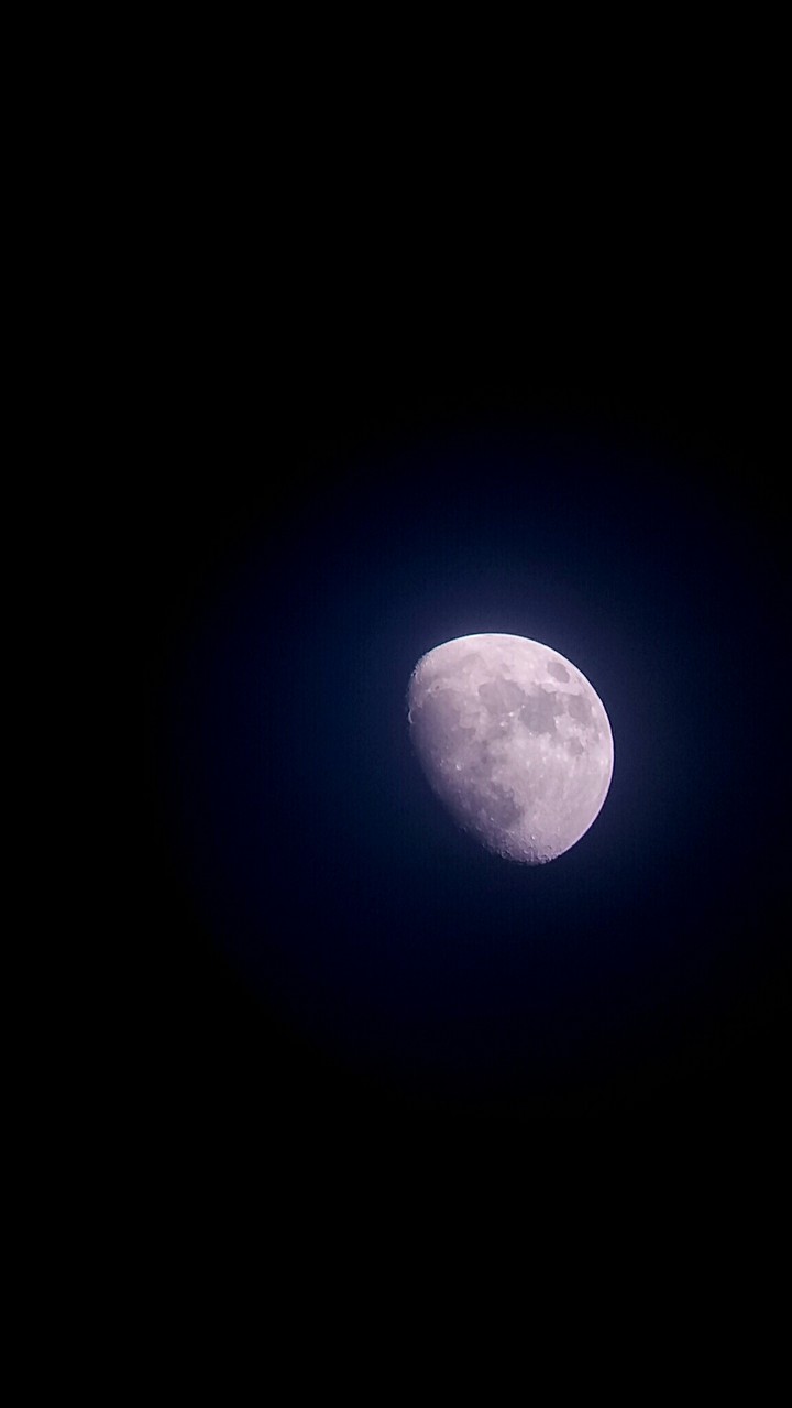 3/4 moon