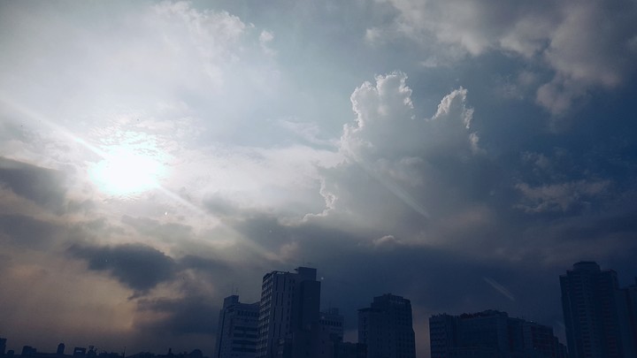 cloud hands