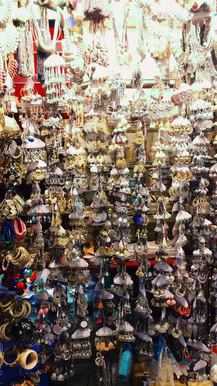 Earings