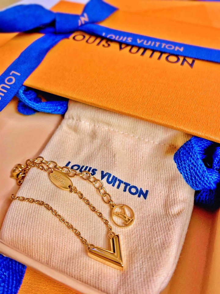 LV