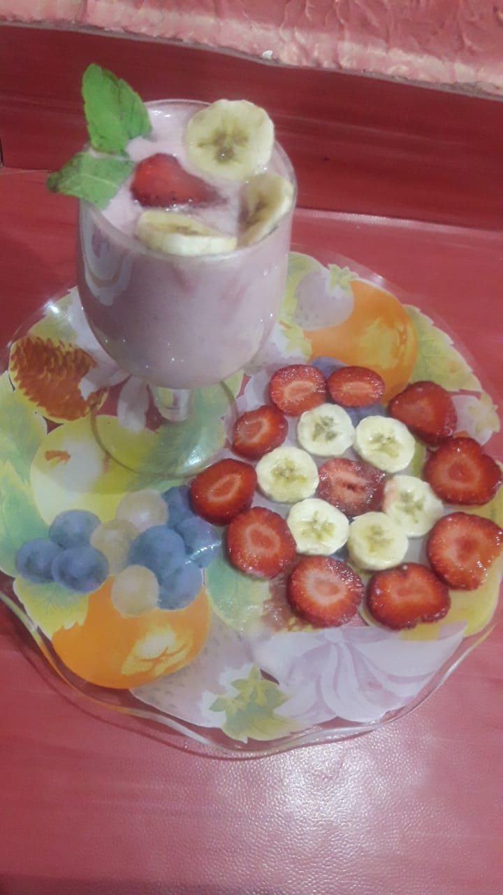 strawberry banana smoothie