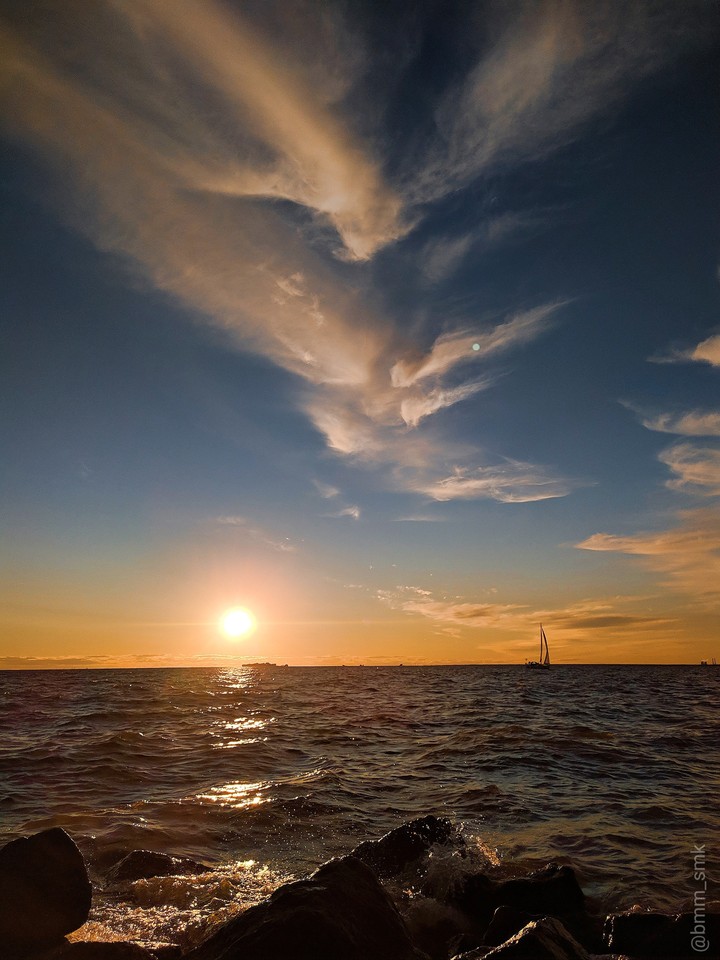 amazing sunset in SPb, Russia