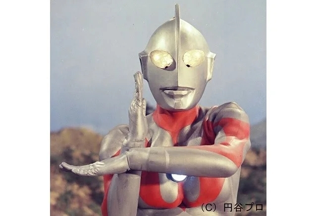 ウルトラマン Ultraman