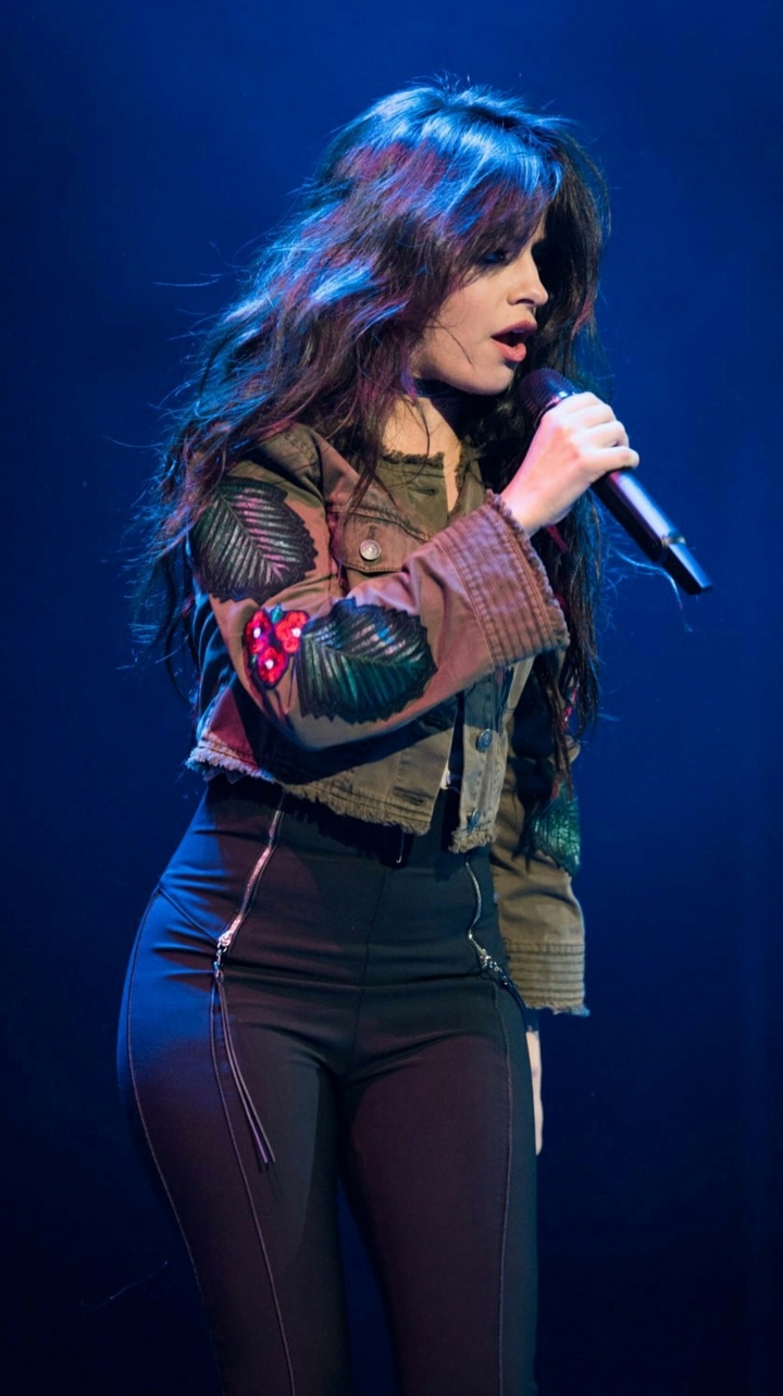 Camila<3