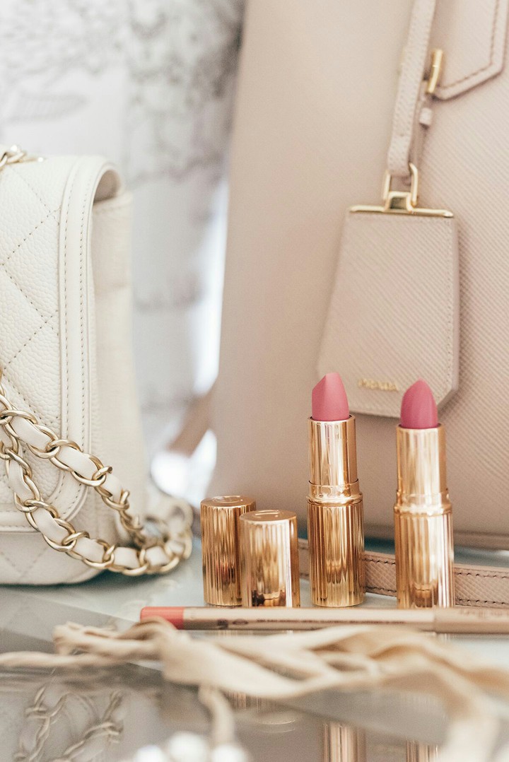 lipstick