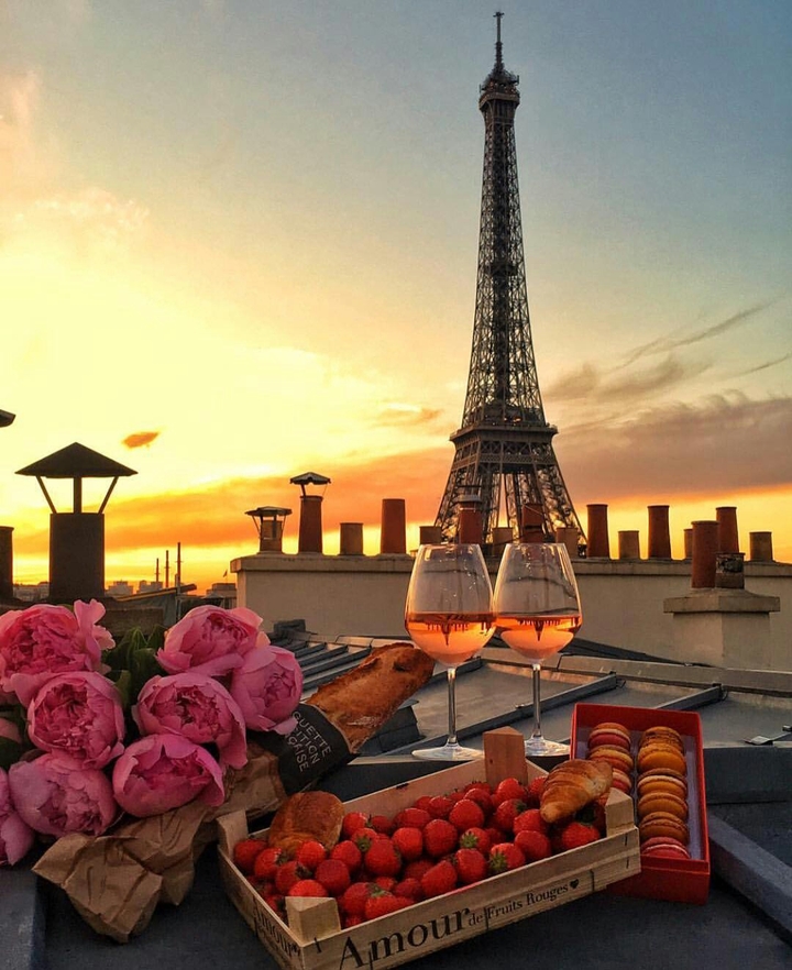 eiffel tower