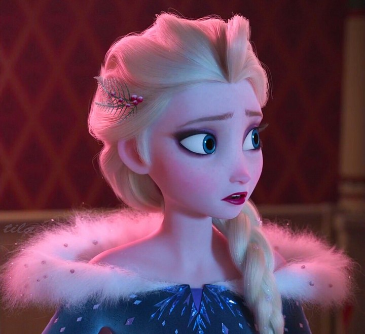 Queen Elsa olaf's frozen adventure