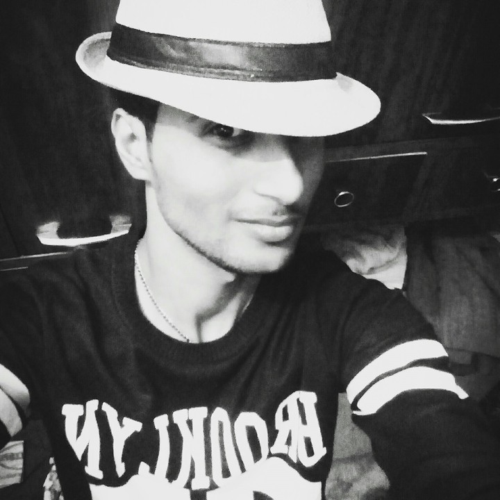 B/W