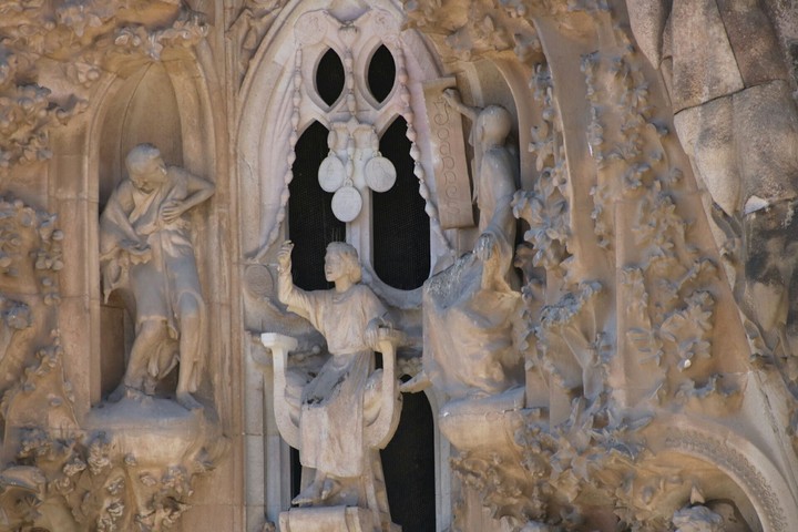 La Sagrada Familia || Details.