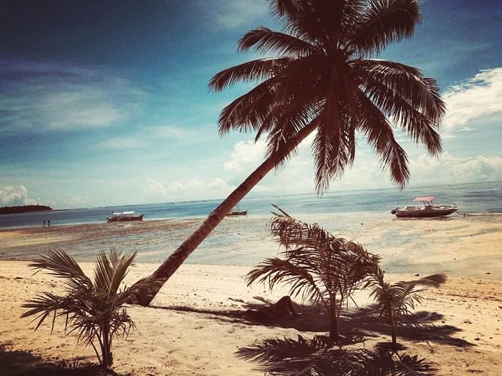 siargao beach philippines
