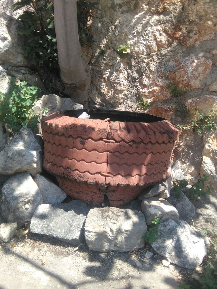 Tire pot
